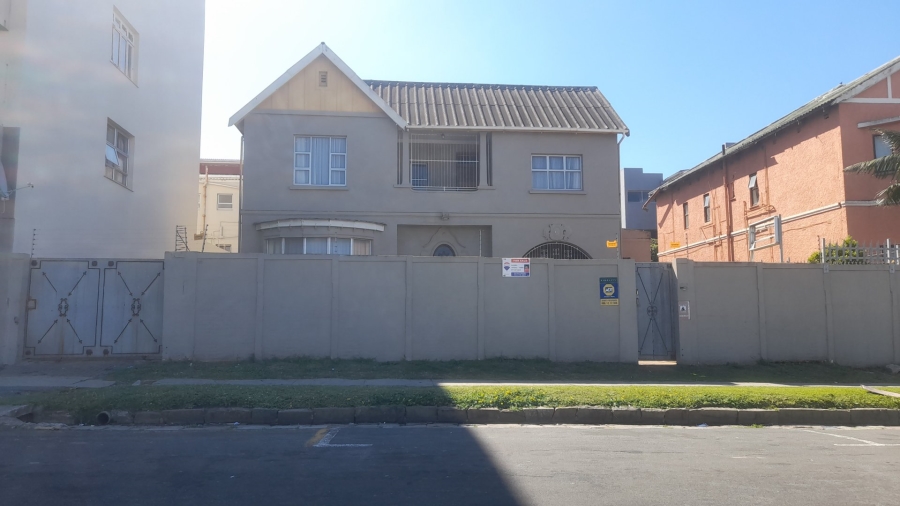 7 Bedroom Property for Sale in Quigney Eastern Cape